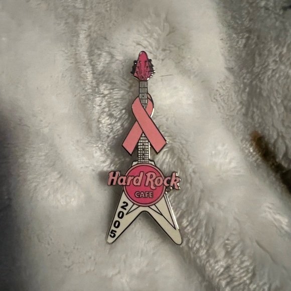 Hard Rock Cafe Guitars - Picture 5 of 5